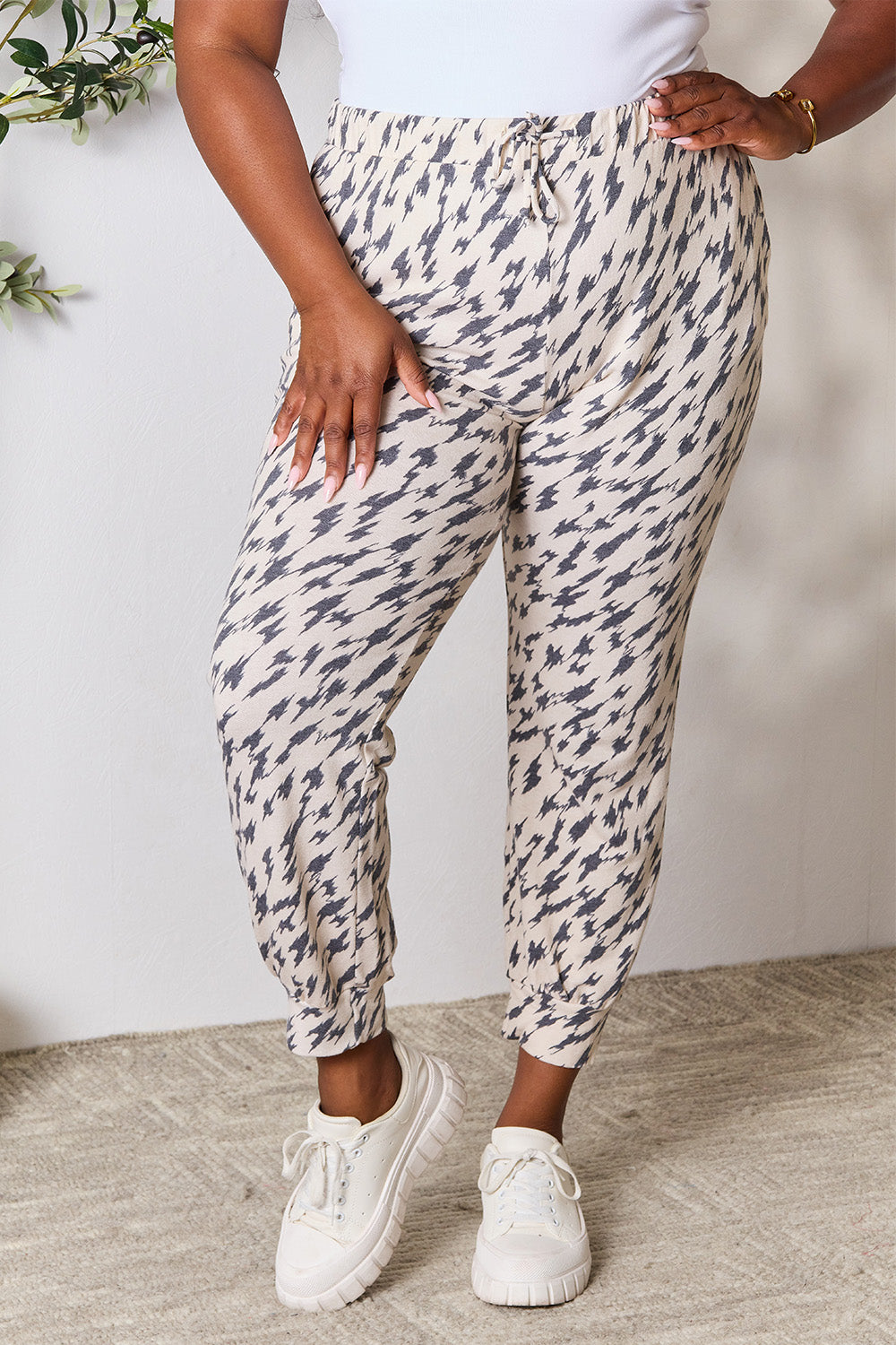 Women's Printed Drawstring Joggers