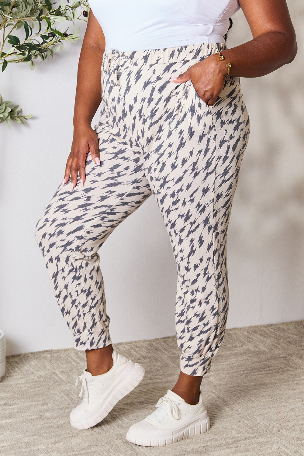 Women's Printed Drawstring Joggers