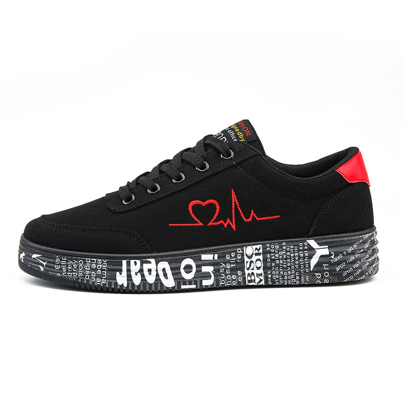 Women's Heartbeat Graffiti Canvas Sneakers