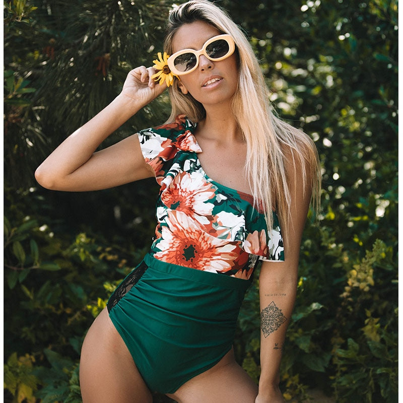 Women's One-Piece Shoulder Ruffle Bathing Suit