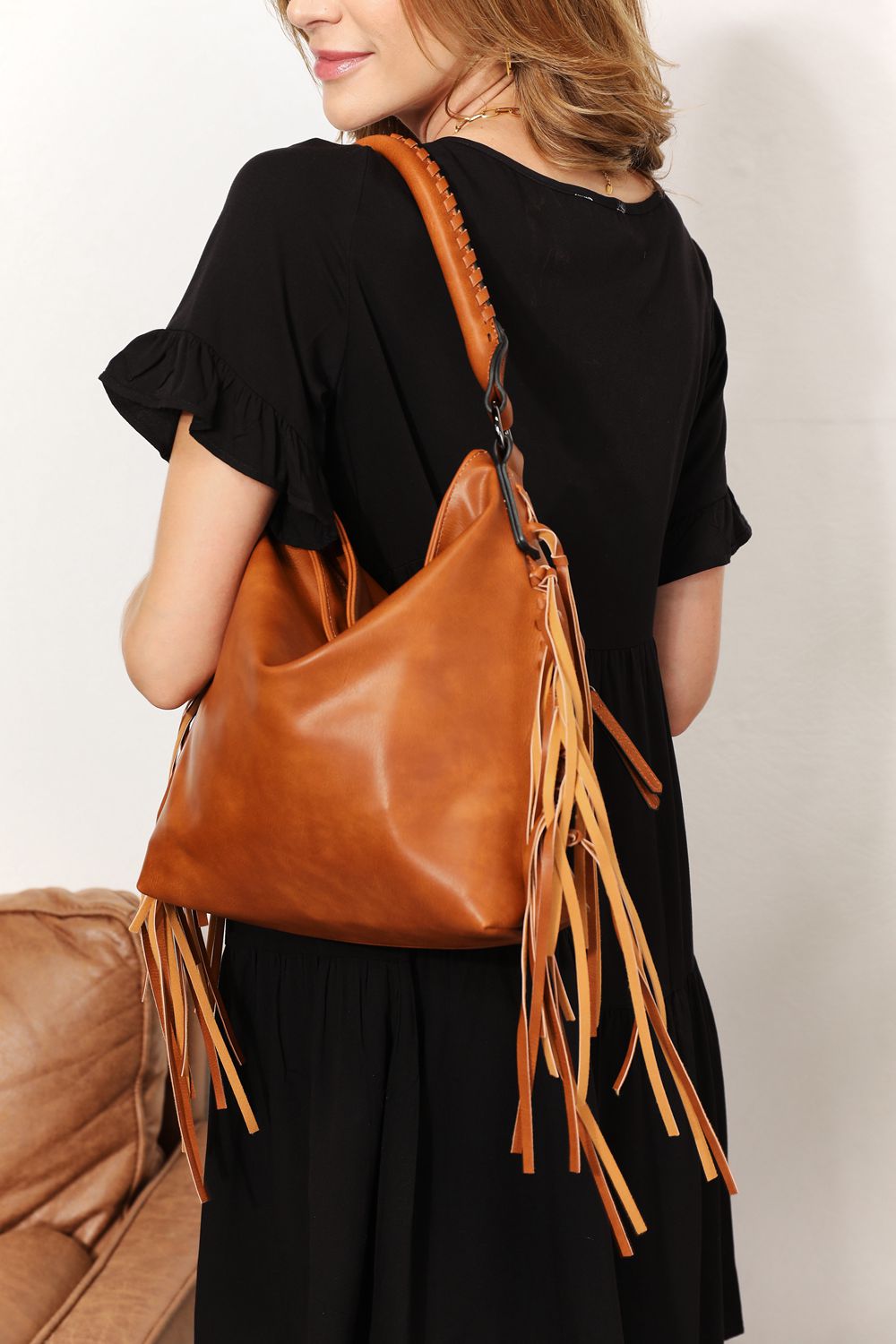 SHOMICO Leather Fringe Detail Shoulder Bag